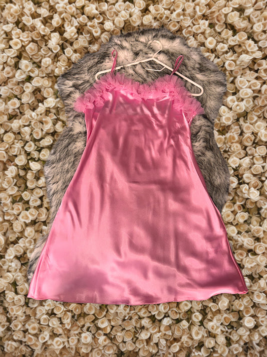 Camisón Rosa Satinado con Encaje - Talla S.