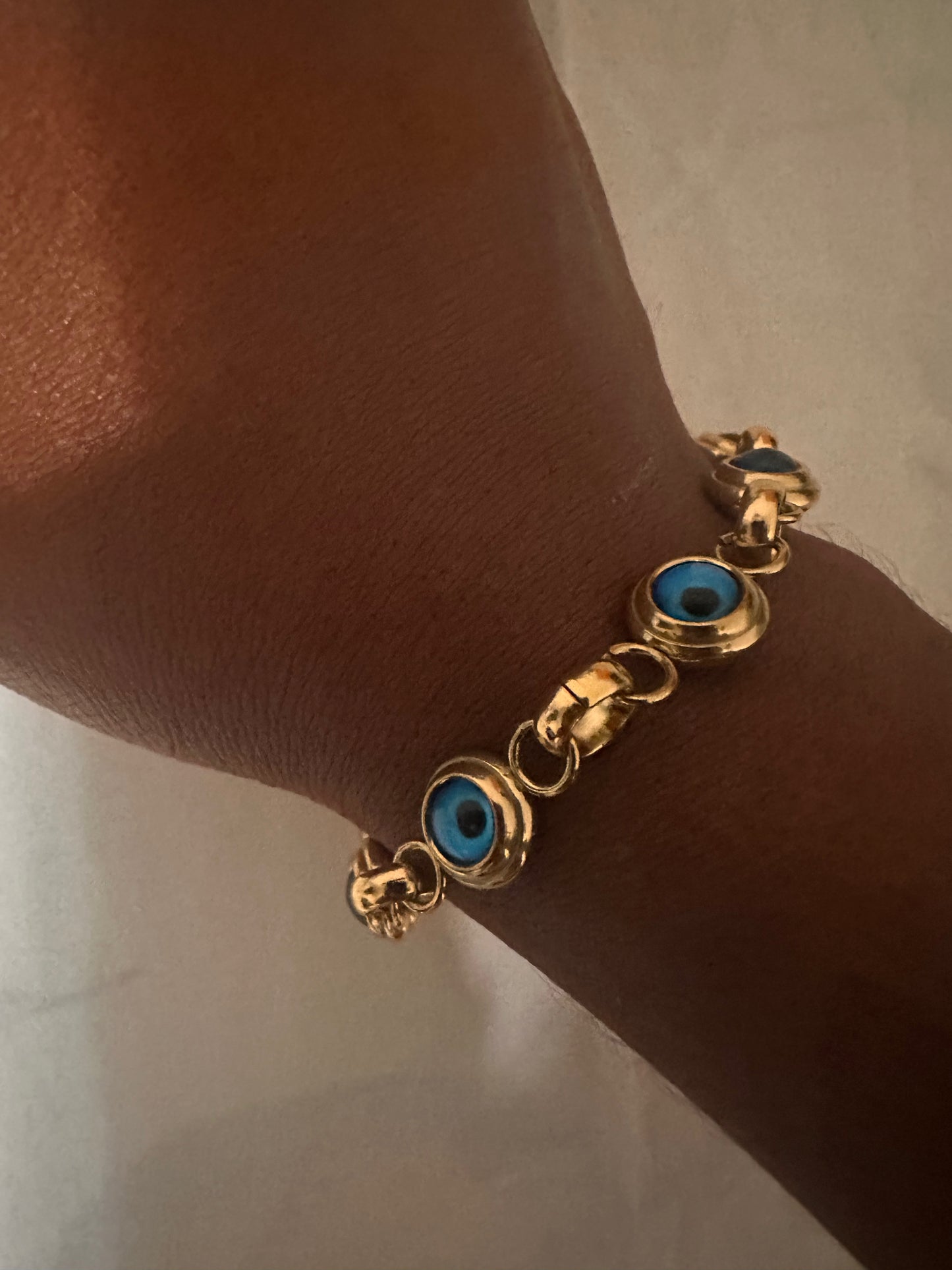 Pulsera Ojo Turco en Acero Inoxidable Bañado en Oro – Protección y Estilo
